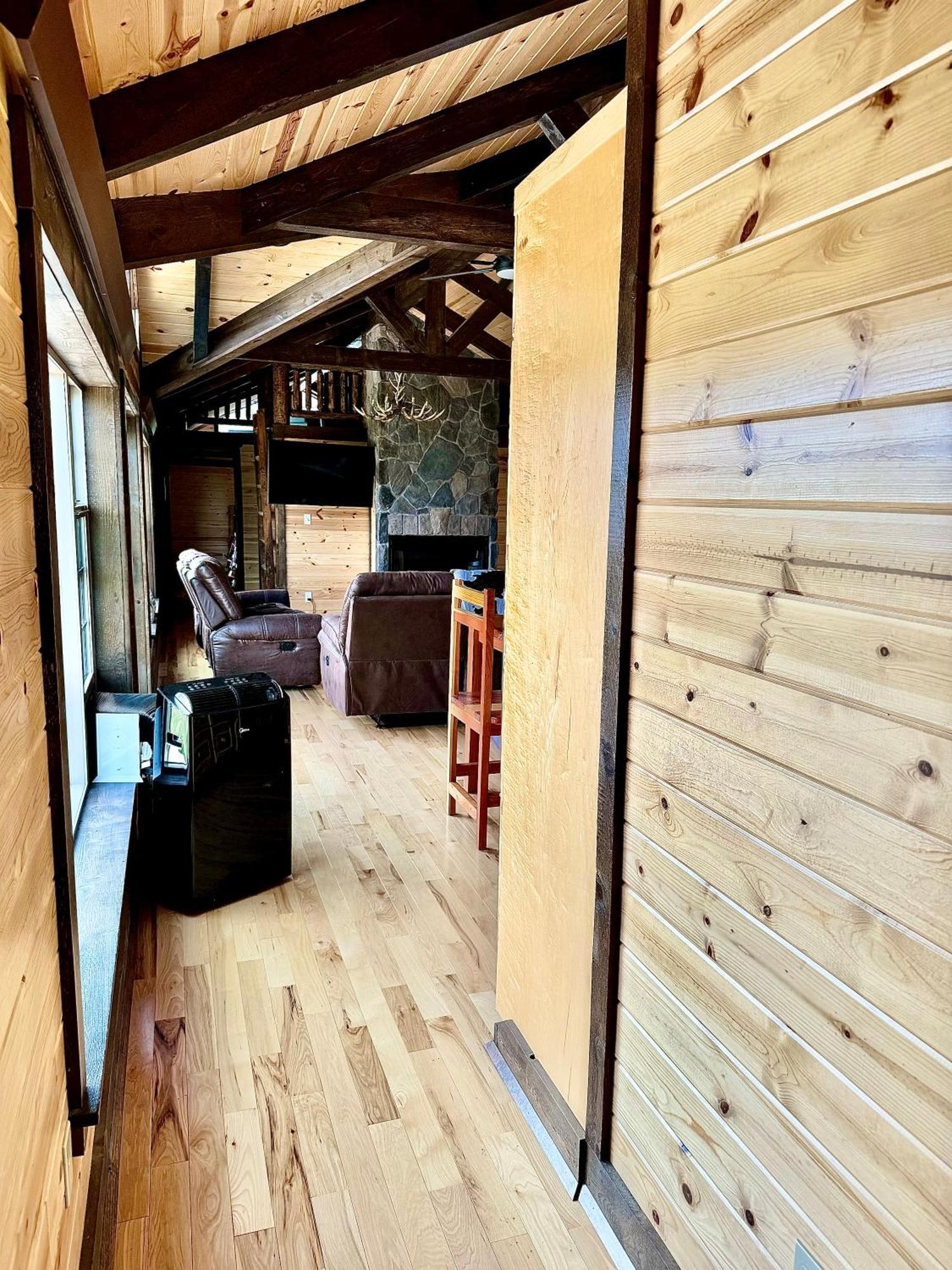 The Lodge At Devils Tower Exterior foto